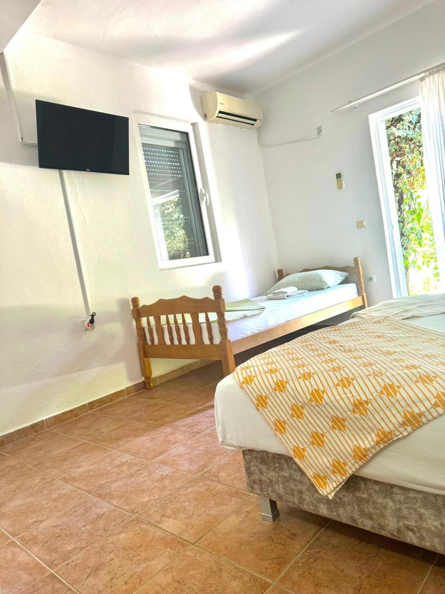 Riverside Apartments Chiara Ulcinj Exteriér fotografie